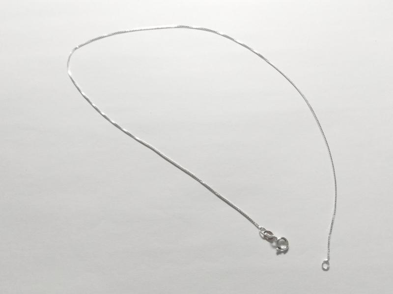925純銀"四角造型"精選項鍊,長約40cm,寬約0.1cm.A03