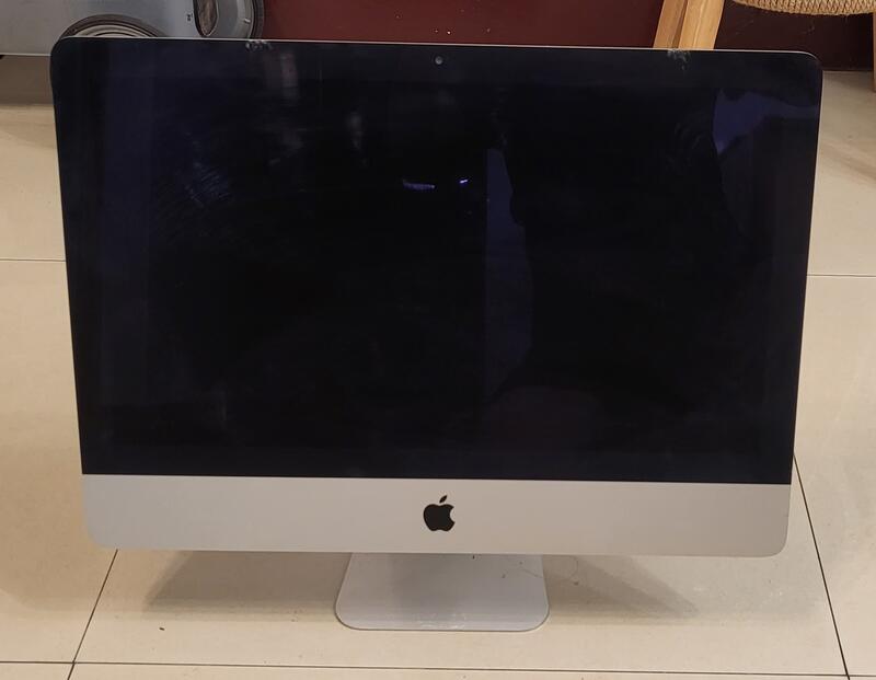 Apple A1418  iMac 21.5 英吋 單主機  ~硬碟壞了～玻璃有損傷如圖二～其他功能正常~當零件機售