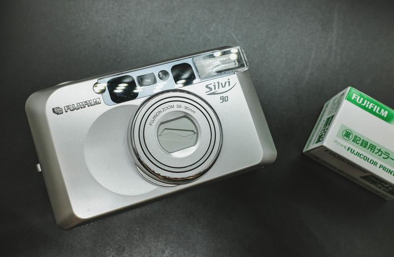 [ 陌影映像(已售出) ] Fujifilm Silvi 90 Autofocus film camera 傻瓜相機