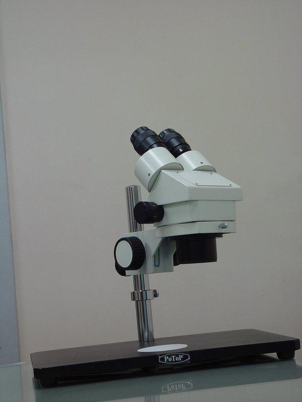 雙眼實體大平台顯微鏡(300*400mm)