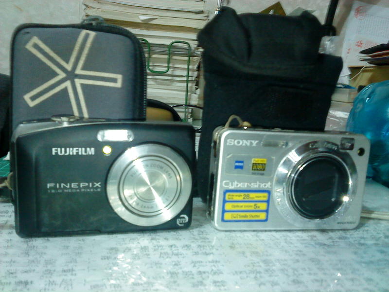 近全新 Fuji F60fd 類單眼相機, 狀況良好, 照相清析,拍攝模式:P/A/S/M;