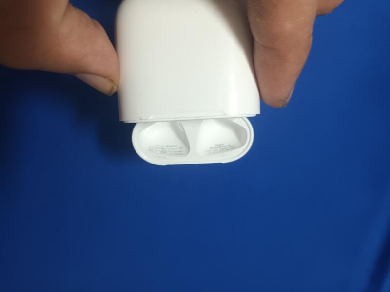 AirPoops蘋果藍芽耳機原廠充電盒二手售500