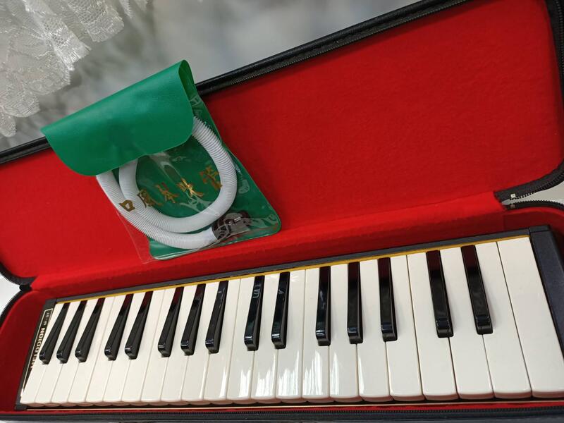 個人收藏日本進口 suzuki 口風琴m-37 37鍵吹管是全新 原價3000
