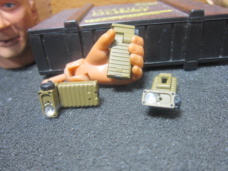 G3工兵裝備 SS美軍1/6可折疊手電筒一個 mini模型