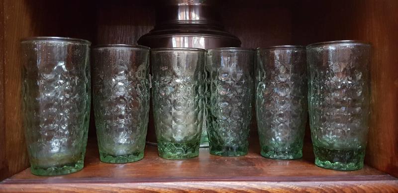 @@@@六合堂@@@正老台灣【古早味】最佳幸福代表~冬瓜茶杯，記載著~台灣玻璃歷史。氣泡綠玻璃~40-50年代最愛懷舊聖