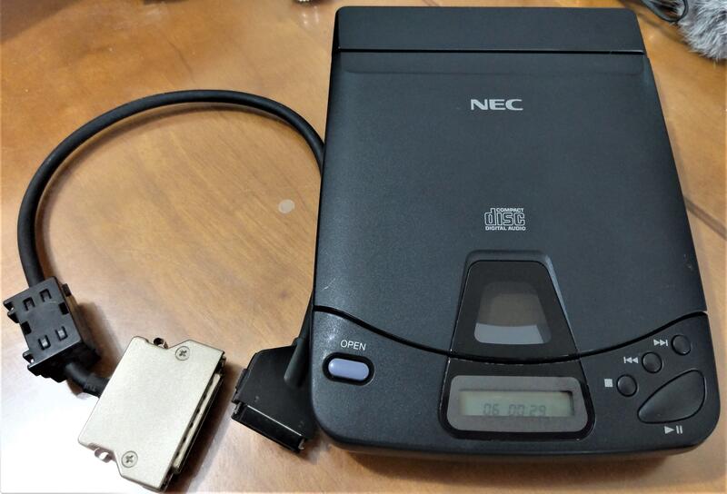 NEC PC-9821N-CD01X CD-ROM 附原廠連接線，動作正常，日本製稀有高級機