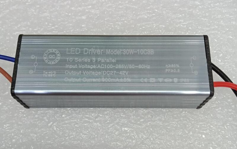 [SMD LED小舖]30W30瓦LED專用防水電源定電流 27~42V 900mA IP65 LED電源