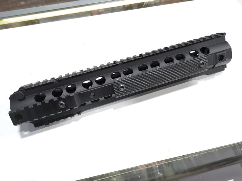 全新拆賣品 KAC URX3.1 護木/魚骨 13.5 吋  AEG 電槍規格 摺疊準心版