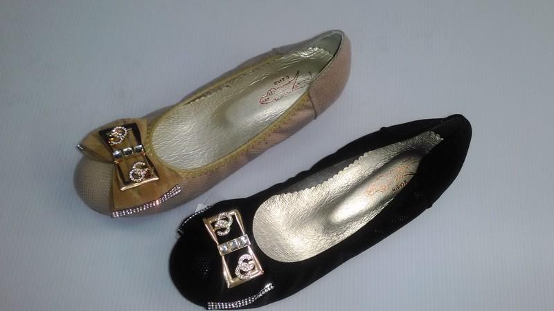 (紀寶) 母子鱷魚 休閒鞋 包鞋  低跟鞋 娃娃鞋 台灣製造 