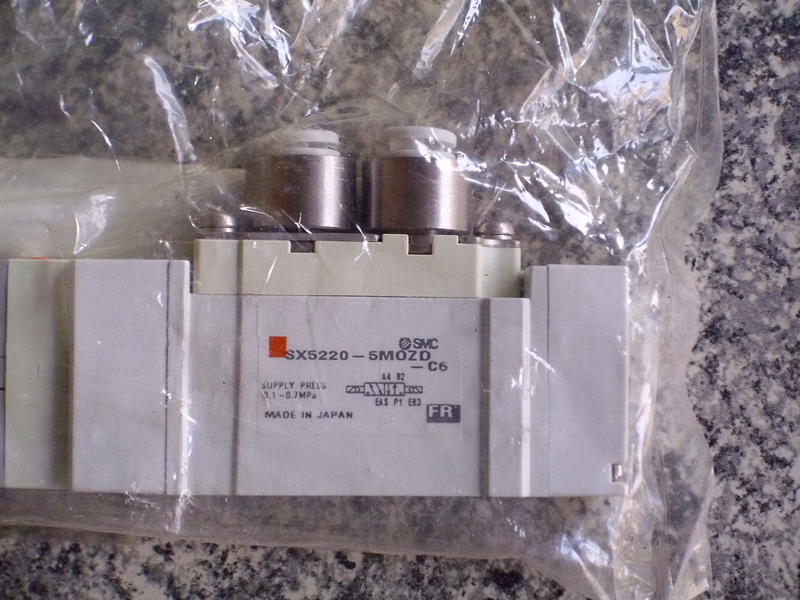 SMC SX5220-5MOZD-C6 電磁閥 DC24V (全新)