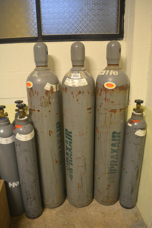 售六米 40公升 13公升 10公升氦氣 氮氣 CO2中古氣體鋼瓶