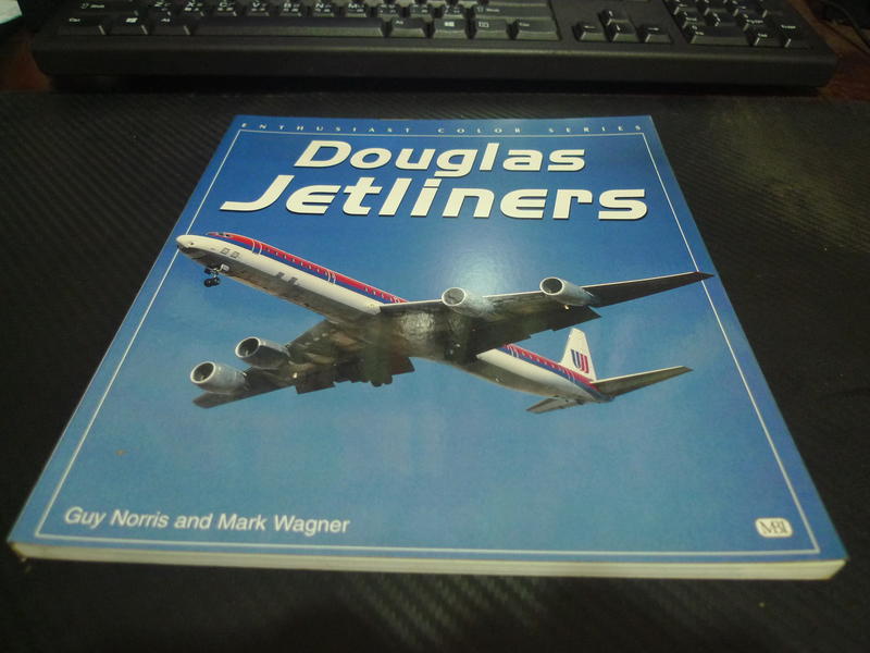 【博多二手書】douglas jetliners