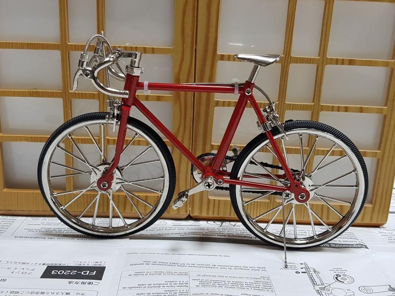 全新鋅合金材質 19*11.5公分 自行車模型 腳踏車模型 公路車模型 輪胎可動 可小煞車