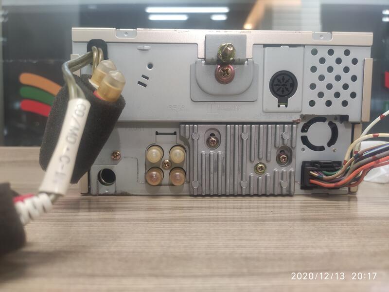 Panasonic CQ-TX5500W 世界上第一部汽車音響真空管擴大機」含排線
