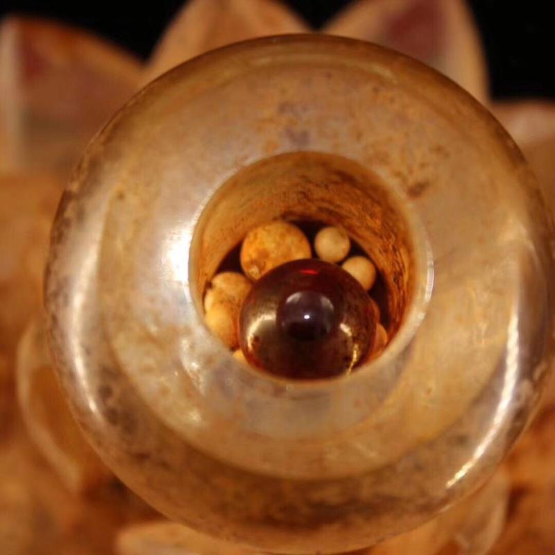 古寺地宮出土水晶鎏金雕刻般若波羅蜜多心經舍利寶塔,內帶德道 古寺地宮出土水晶鎏金雕刻般若波羅蜜多心經舍利寶塔,內帶德道