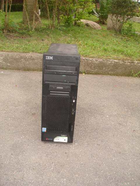 露天二手3C大賣場IBM eServer xSeries 206 伺服器( M71IX MB主機板) 沒