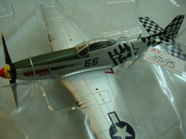 模王精品--EASY MODEL--1/72成品飛機--P-51D"Mustang"IVNo.37295