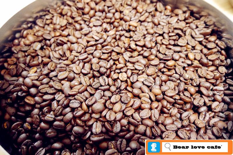 ※Bear Love貝勒拉芙※義式拼配拿鐵配方 咖啡豆 (1磅/#5深培/一磅裝) /油質豐富.口感滑順.拉花的好選擇