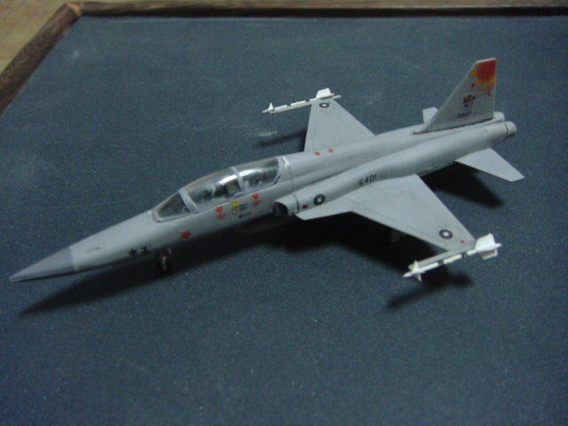 請勿下標 F-5F  F-16B 國軍版　  1/144 小敏模型