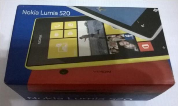 諾基亞NOKIA Lumia 520 3G行動電話 黑色
