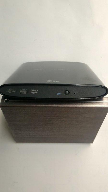 LG外接式DVD燒錄機GP08NU20單位退役八成新