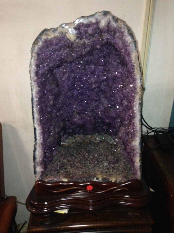 二手~~紫水晶洞--十一年骨董--含木座