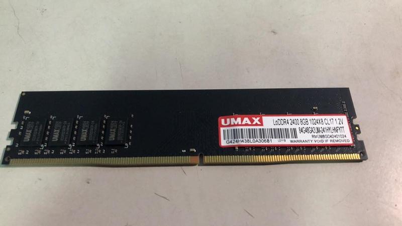桌機記憶體 UMAX DDR4 2400 8G黑色