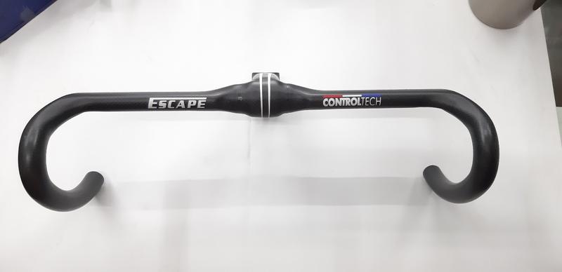【全新】CONTROLTECH Escape 400mm x 100mm 一體式碳纖維跑車小彎把手把組
