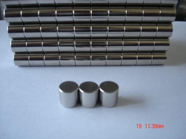 玻璃白板磁鐵 釹鐵錋強力磁鐵 圓柱型 直徑10mm厚度*10mm -玻璃白板專用尺寸~一組20個300元