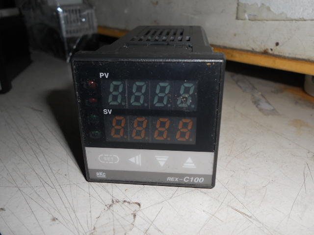 RKC 溫控器 REX-C100 0-100度 PT100  100-240VAC  RELAY