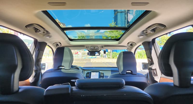 富豪 XC90 B5 Plus 七人座丨2023年出廠︱大瑋汽車 專營VOLVO車系  ✈ 2025.12發文有實車