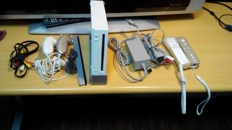 (I78)早期收藏~Wii 任天堂 RVL-001(JPN) - 遊戲主機 /遙控器/手把~如圖示~售出不退