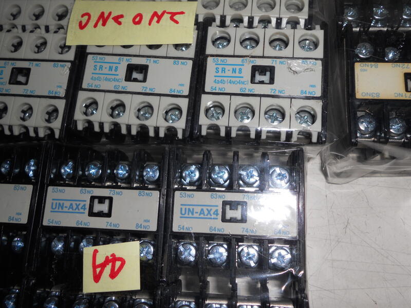 日本 三菱 UQ-AX2 電磁接觸器 補助接點 UN-AX2  UN-AX4  SR-N8