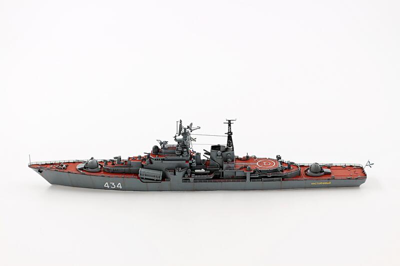 東方艦隊 1/700 蘇/俄海軍 現代級956型 飛彈驅逐艦 果敢號