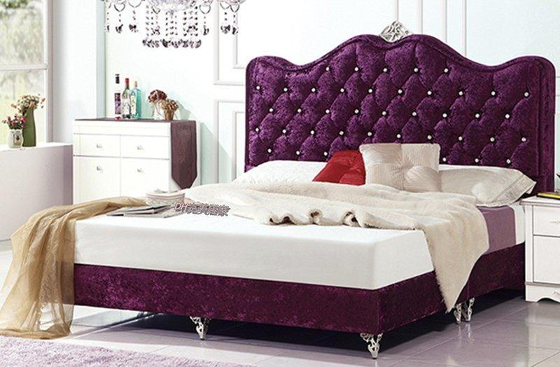 【DH】商品貨號VC459-2A品名稱《瑪麗》5尺絨布紫色水鑽雙人床架。另有6尺。備有黑色，紫色。主要地區免運費