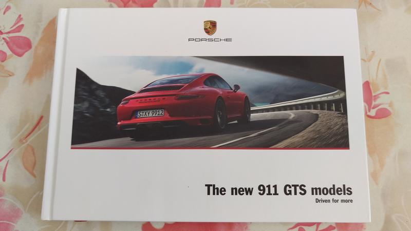 PORSCHE The new 911 GTS models Driven for more (020)