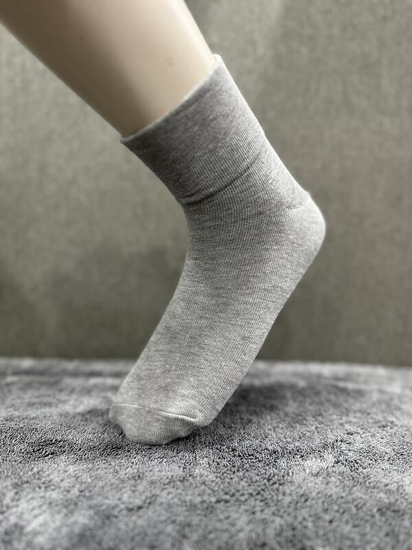 【群益襪子工廠】全竹炭寬口1/2長襪(無痕襪)；襪子、薄襪、不咬腳、吸汗、透氣、除臭襪、腳臭、竹炭襪、竹碳襪、萊卡彈性