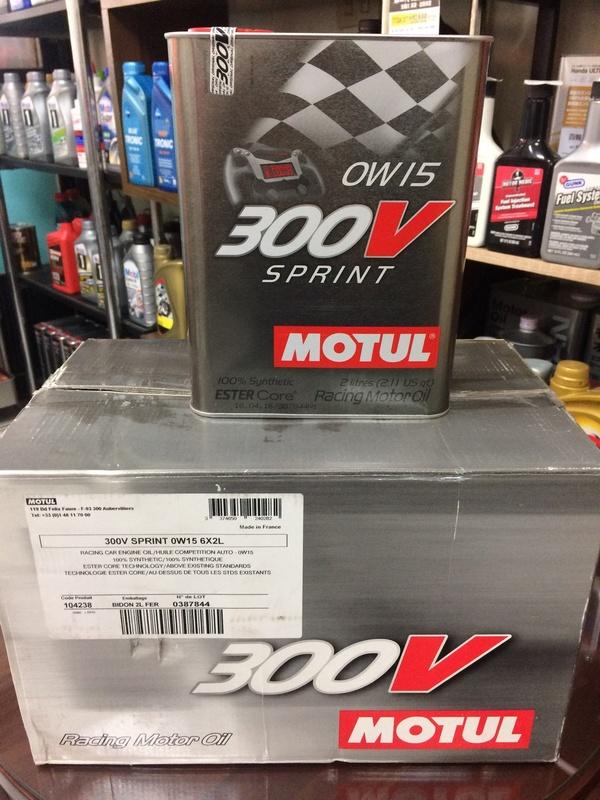 【魔特 MOTUL】300V、0W15、雙酯基全合成機油、2L/罐、6罐/箱【法國進口】-滿箱區