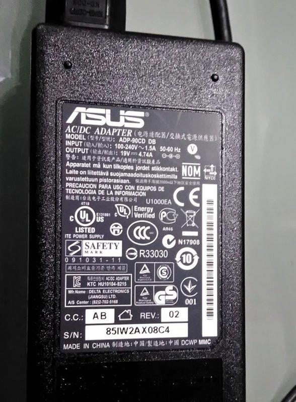 ASUS原廠筆電變壓器(附電源線)