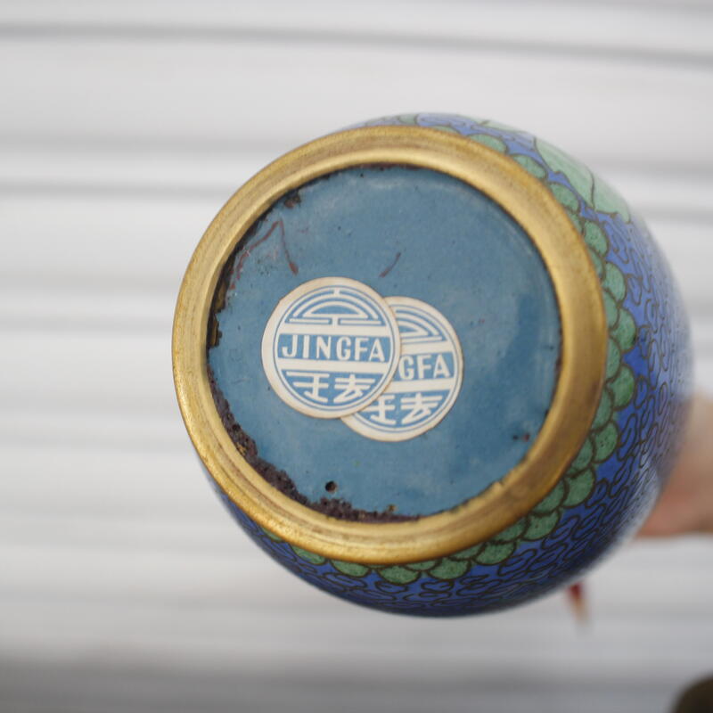 中国 景泰藍 古七宝琺瑯彩 雲竜文 蕾口瓶 共箱 D R7822