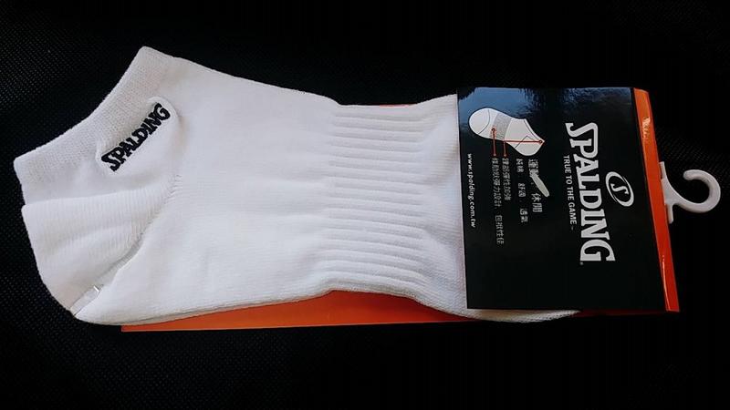 <籃球襪-SPB9504N10>斯伯丁厚底踝襪 (白 / M 約22公分) 一雙49元,下標就是購買的意思