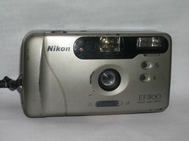 Nikon底片相機 底片相機 古董相機 相機 攝影機 古董 收藏~Nikon底片相機（功能正常）