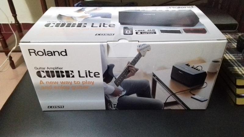 Roland Cube Lite 桌上型電吉他擴大機 (有紅色與黑色兩種) ~ 可議價