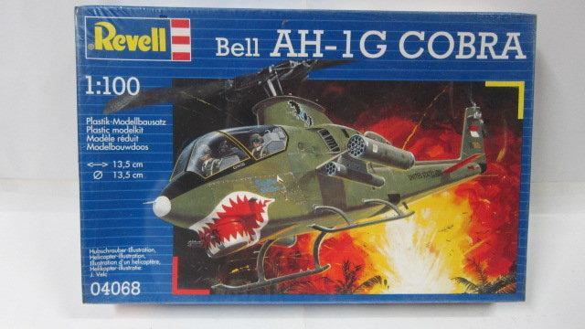REVELL AH-1G COBRA