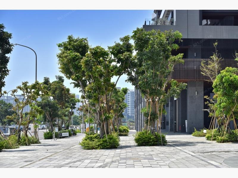 自售~宏盛建設 海洋都心2期 F棟面中庭11樓【2房2聽1衛+B2平面大車位】