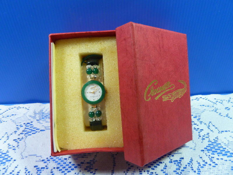 【水晶錶】全新 絕版  鱷魚錶 (圓綠框白面)  水晶錶帶手圍可調整 附盒 尺寸:9*3.5*2.5㎝ 重量:90g 