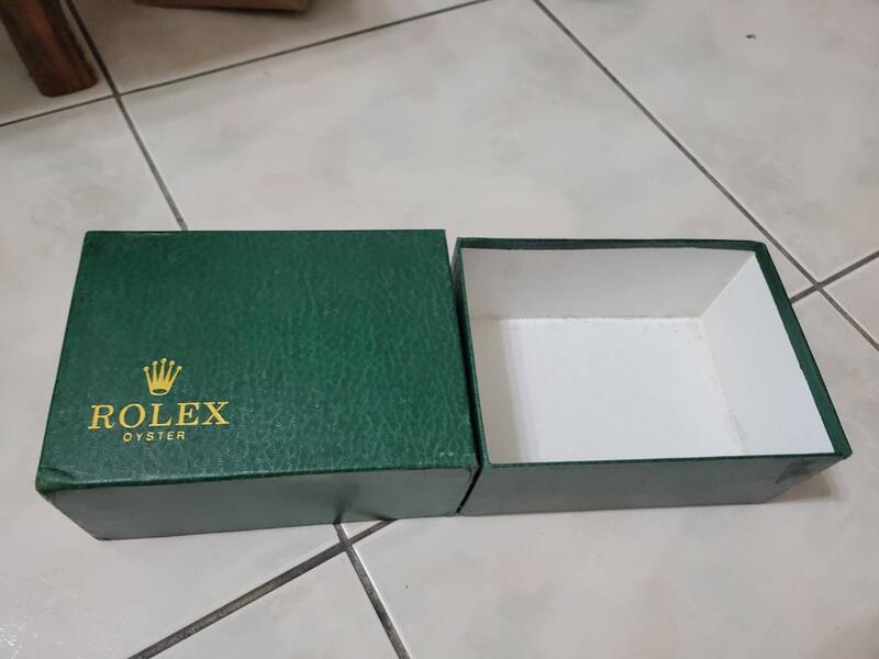 ROLEX SA GENEVE SUISSE  勞力士手錶盒 及相關配件   有外盒