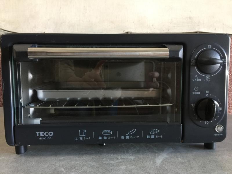 賣一台便宜的「TECO 東元烤箱」(高195x寬356x深300mm)，歡迎來電詢問，感謝您！