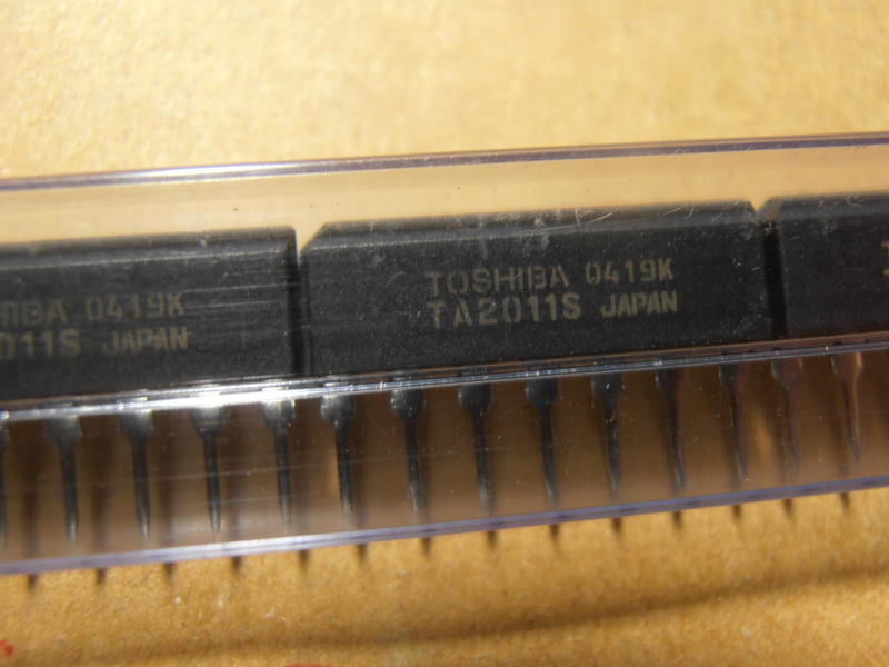 TA2011S   4V - 14V 麥克風IC  SIP7  TOSHIBA