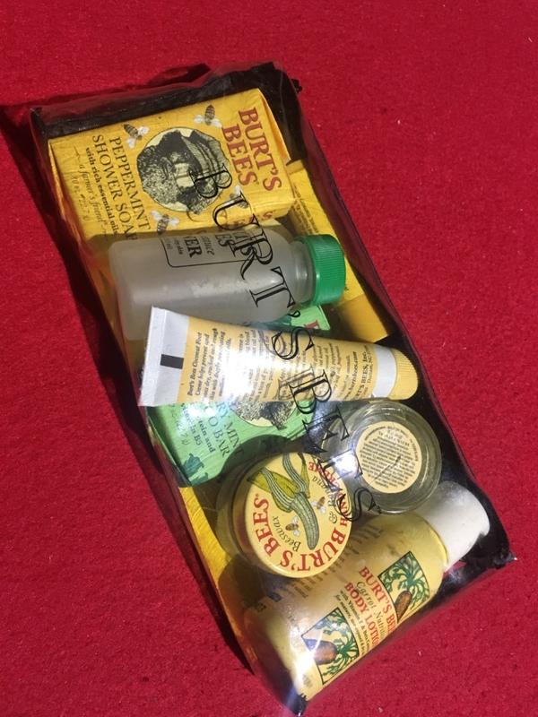 Burt's Bee 蜜蜂爺爺 旅行組 禮盒 保養品組 護手霜系列 護唇膏 乳液 沐浴皂 保濕 共8樣